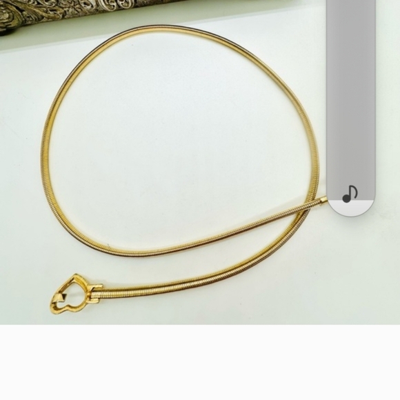 Vintage Gold Skinny Heart Belt - Picture 4 of 5